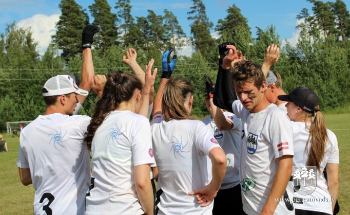 Ogres Frisbija kluba komandai trešais Latvijas vicečempiones tituls