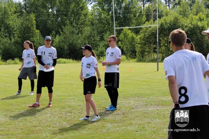 Ogres Frisbija kluba komandai trešais Latvijas vicečempiones tituls