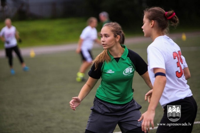 Ogres frisbijistiem sudrabs un bronza Latvijas čempionāta