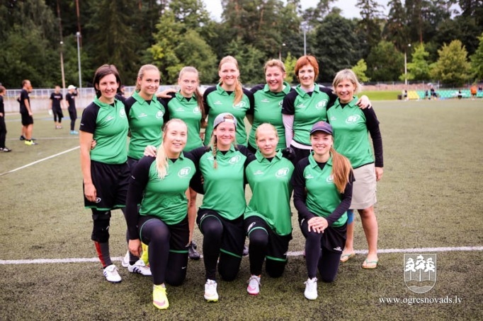 Ogres frisbijistiem sudrabs un bronza Latvijas čempionāta