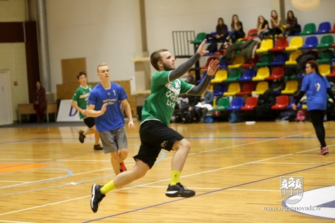 Ogres 1. vidusskolas frisbijistiem – Latvijas čempionāta bronza