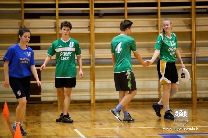 Ogres 1. vidusskolas frisbijistiem – Latvijas čempionāta bronza