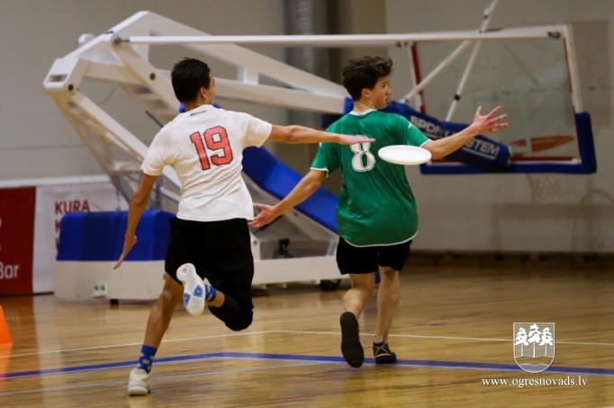 Ogres 1. vidusskolas frisbijistiem – Latvijas čempionāta bronza