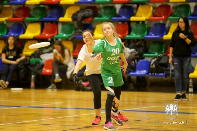 Ogres 1. vidusskolas frisbijistiem – Latvijas čempionāta bronza