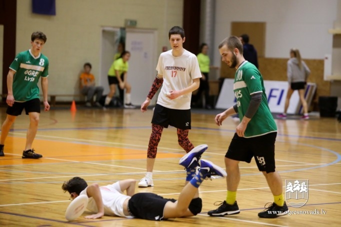 Ogres 1. vidusskolas frisbijistiem – Latvijas čempionāta bronza