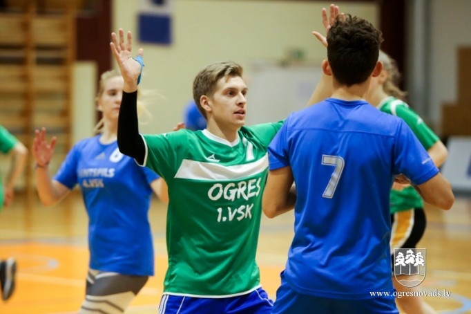 Ogres 1. vidusskolas frisbijistiem – Latvijas čempionāta bronza