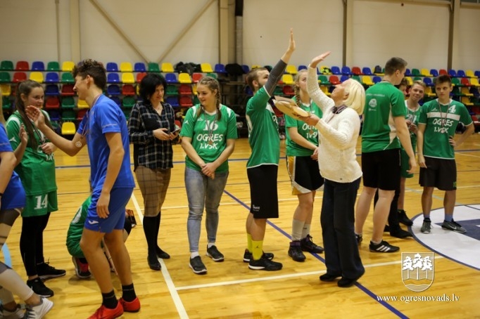 Ogres 1. vidusskolas frisbijistiem – Latvijas čempionāta bronza