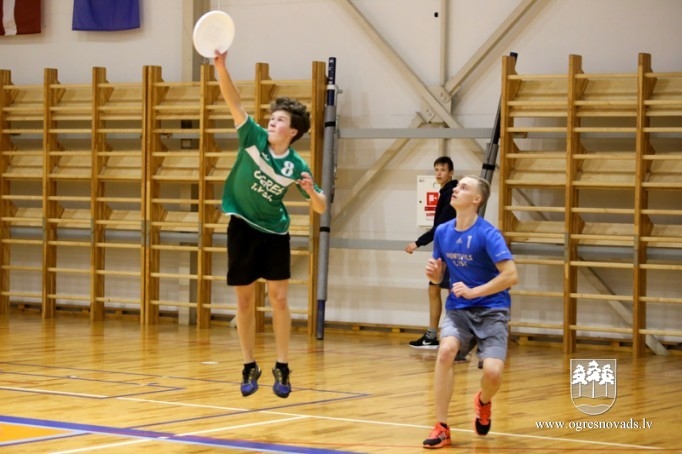 Ogres 1. vidusskolas frisbijistiem – Latvijas čempionāta bronza