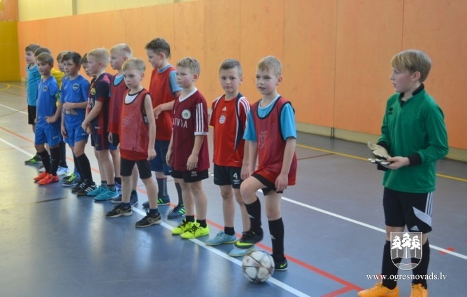 Top jaunas futbola zvaigznes