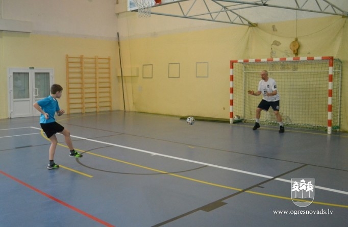 Top jaunas futbola zvaigznes