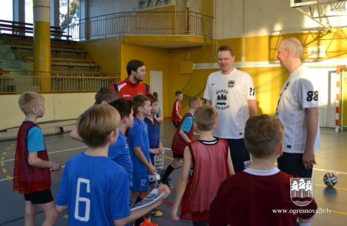 Top jaunas futbola zvaigznes