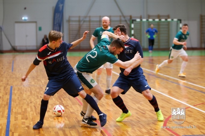 Ogresgala “OCSK” kā pirmā iegūst ceļojošo Rubīna kausu