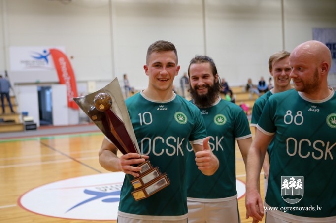 Ogresgala “OCSK” kā pirmā iegūst ceļojošo Rubīna kausu