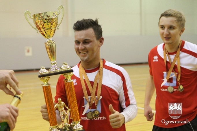 "Ogres Prestižs" izcīna "Osports.lv" kausu