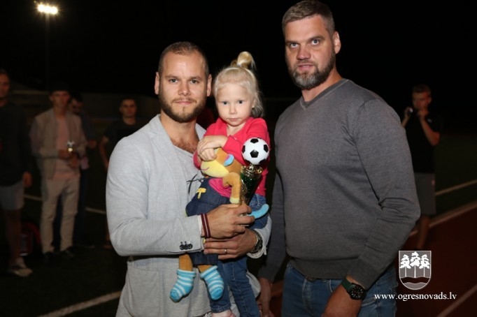 Futbola čempionāta laureātes – “OCSK”, “Deppo” un “Streka”
