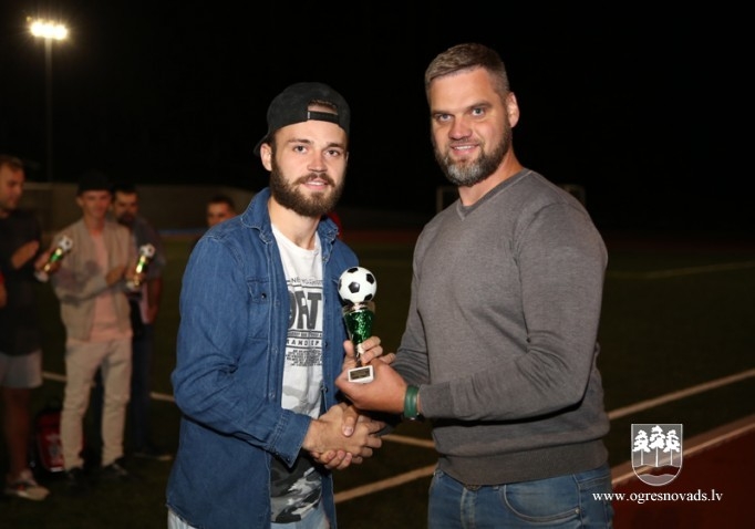 Futbola čempionāta laureātes – “OCSK”, “Deppo” un “Streka”