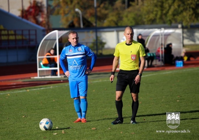 FK "Ogre" pēdējā mājas spēlē pārspēj jēkabpiliešus