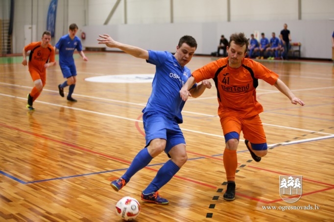 "Osports" kausu pēcspēles sitienu trillerī izcīna "NPT"