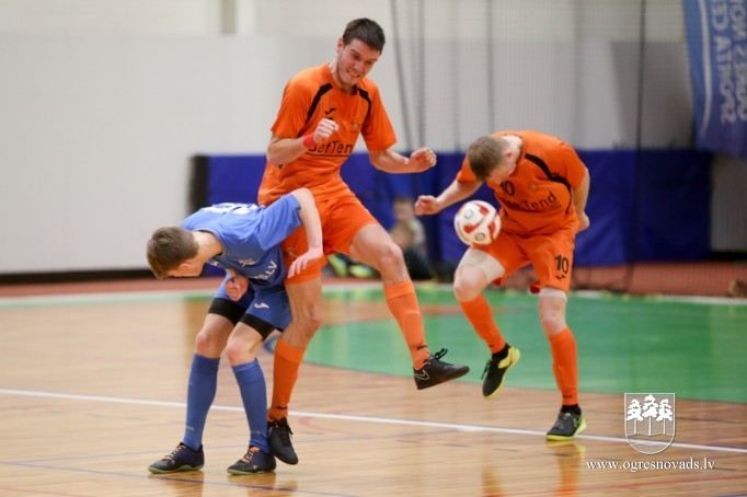 "Osports" kausu pēcspēles sitienu trillerī izcīna "NPT"