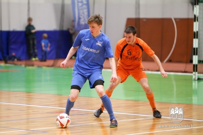 "Osports" kausu pēcspēles sitienu trillerī izcīna "NPT"