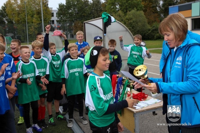 Labākie jaunie futbolisti - Ogres skolās