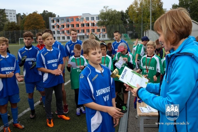 Labākie jaunie futbolisti - Ogres skolās