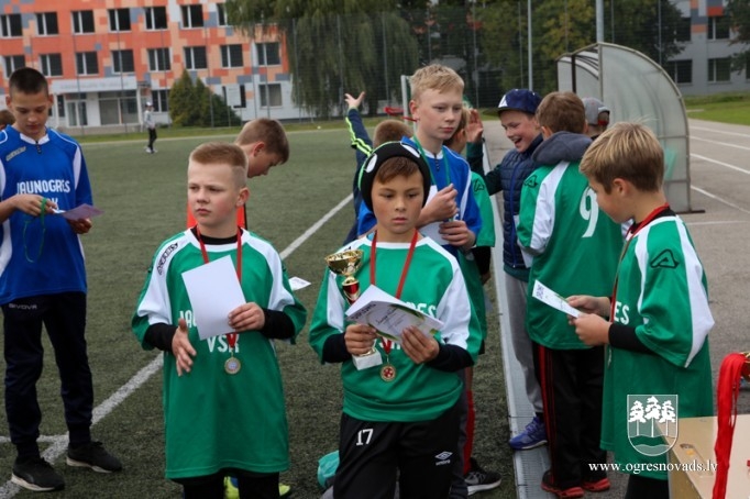 Labākie jaunie futbolisti - Ogres skolās