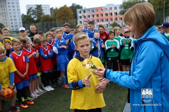 Labākie jaunie futbolisti - Ogres skolās