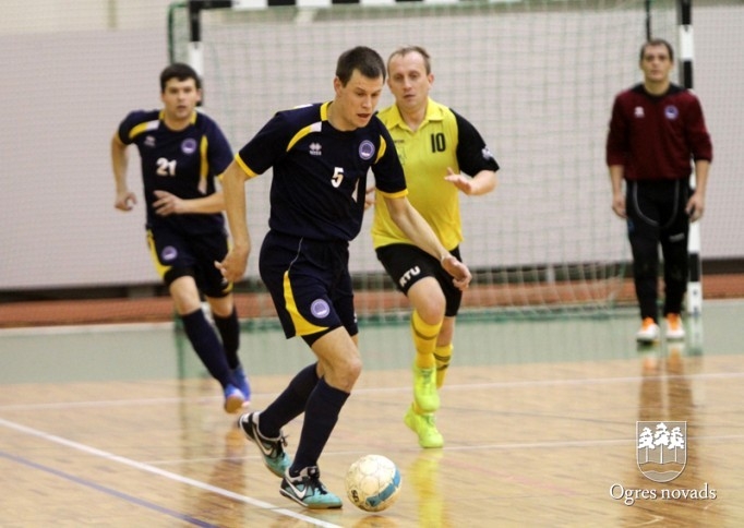 "FK Ogre/Cerber 02" uzņems vicečempionus