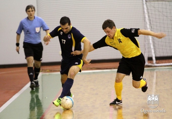 "FK Ogre/Cerber 02" uzņems vicečempionus