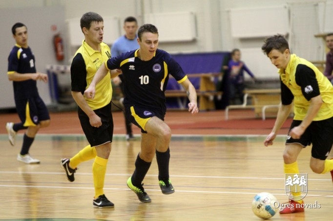 "FK Ogre/Cerber 02" uzņems vicečempionus