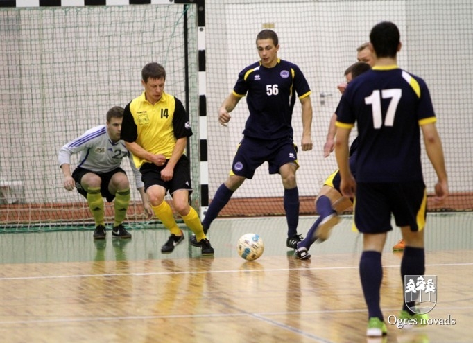 "FK Ogre/Cerber 02" uzņems vicečempionus