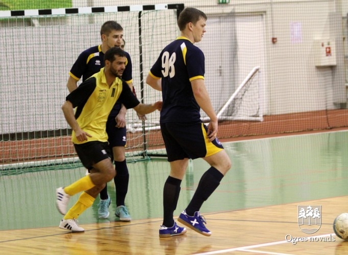 "FK Ogre/Cerber 02" uzņems vicečempionus