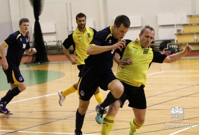 "FK Ogre/Cerber 02" uzņems vicečempionus
