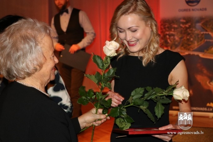 Labākie pedagogi saņem balvu “Gada Skolotājs 2016”