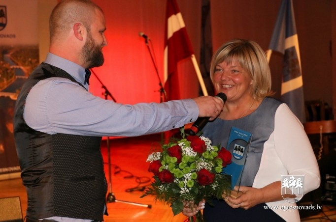 Labākie pedagogi saņem balvu “Gada Skolotājs 2016”