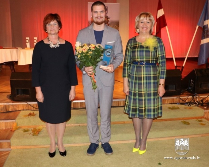 Labākie pedagogi saņem balvu “Gada Skolotājs 2016”