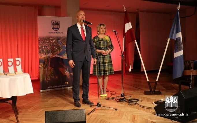Labākie pedagogi saņem balvu “Gada Skolotājs 2016”