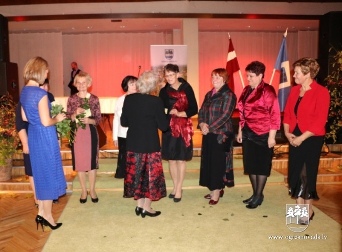 Labākie pedagogi saņem balvu “Gada Skolotājs 2016”