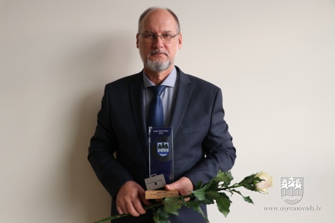 Sveic “Gada skolotājs 2020” titula ieguvējus