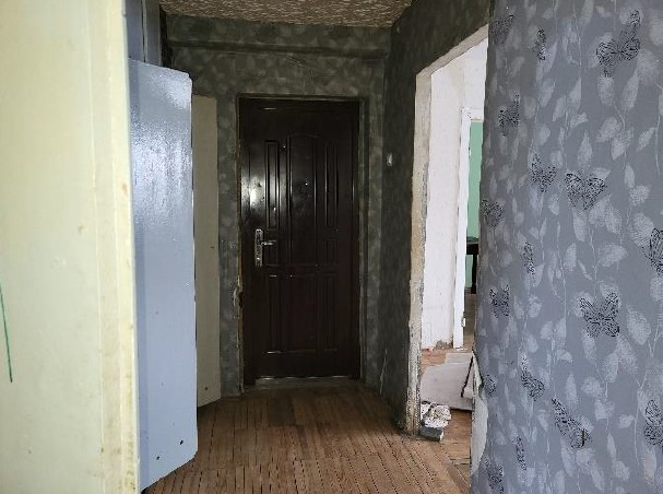 Nekustamā īpašuma Skolas ielā 11-4, Lauberē, atsavināšanas trešā izsole. Gaitenis.