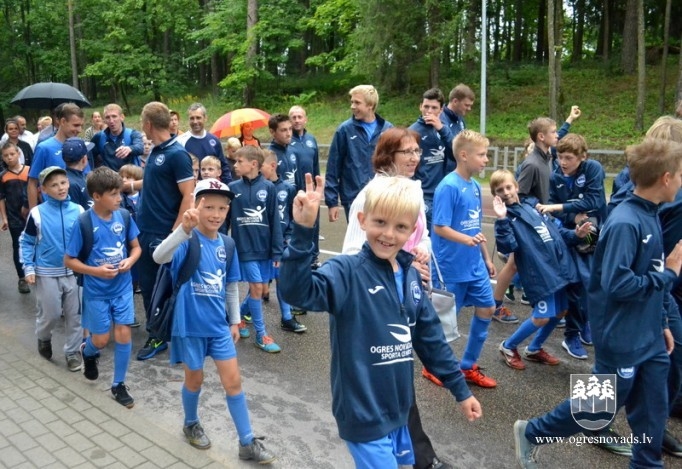 Svētku trešā diena noslēdzas ar gājienu un koncertu