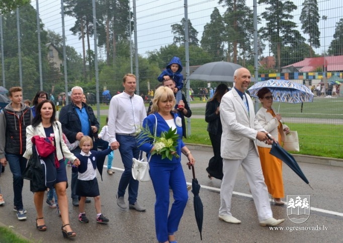 Svētku trešā diena noslēdzas ar gājienu un koncertu