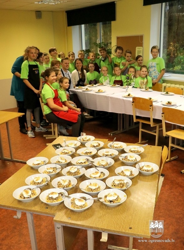Ogres sākumskolā viesojas gardēži