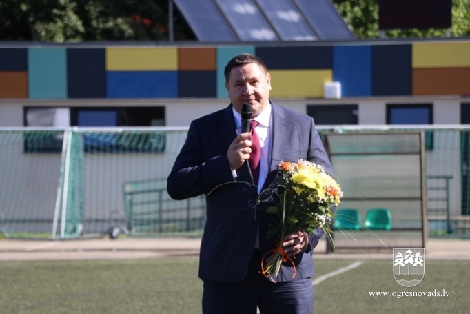 Zinību diena Ogres skolās