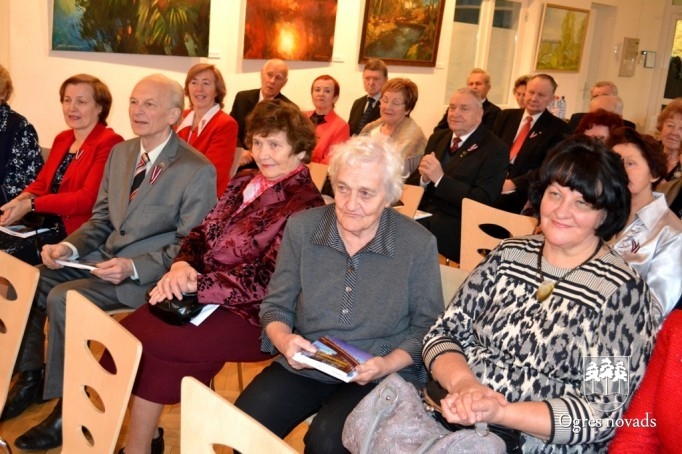 Priekšsēdētājs tiekas ar goda novadniekiem