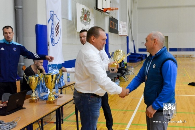 "Ogre/Miandum" izcīna Rīgas čempionāta bronzu