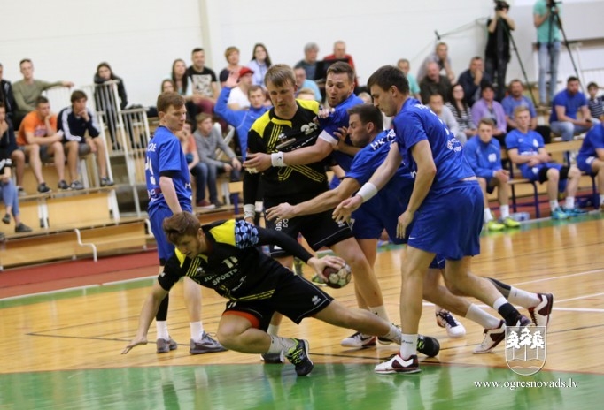 Ogres handbolistiem Latvijas čempionāta bronza