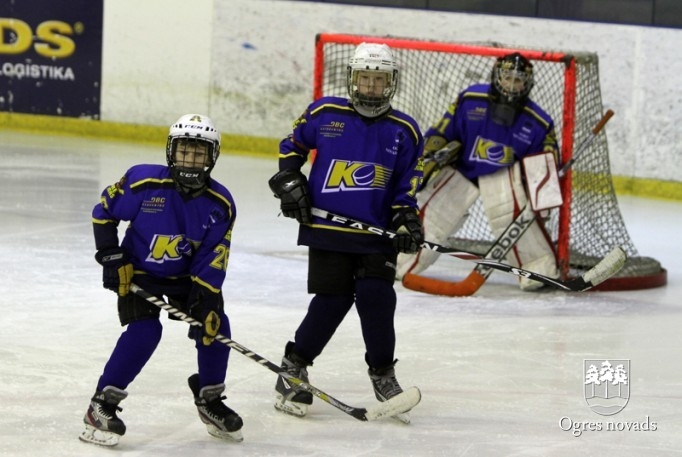 "Ogre Juniors/Kurbads" pārspēj tuvākos konkurentus