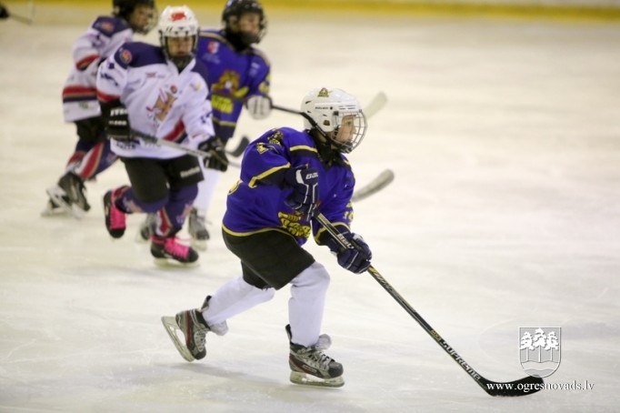 Ar sekmēm gadu sākuši "Ogre Juniors" hokejisti
